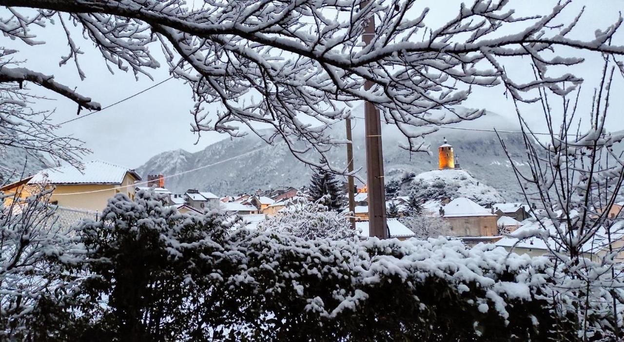 Le Nopal Bleu Apartman Tarascon-sur-Ariège Kültér fotó